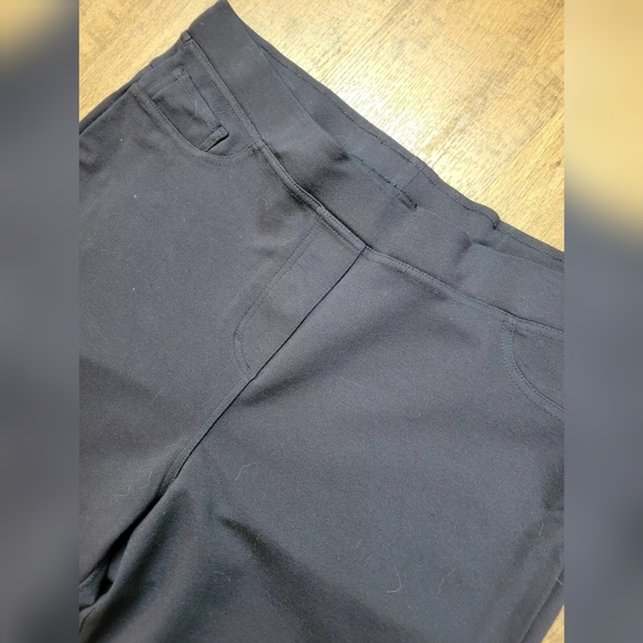 Base Level skinny pants - Picture 2 of 10